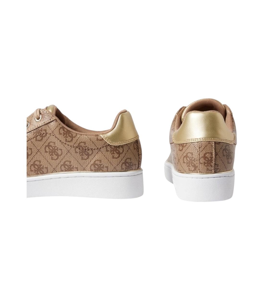 Guess Beige Beckie Sneakers met labelapplicatie