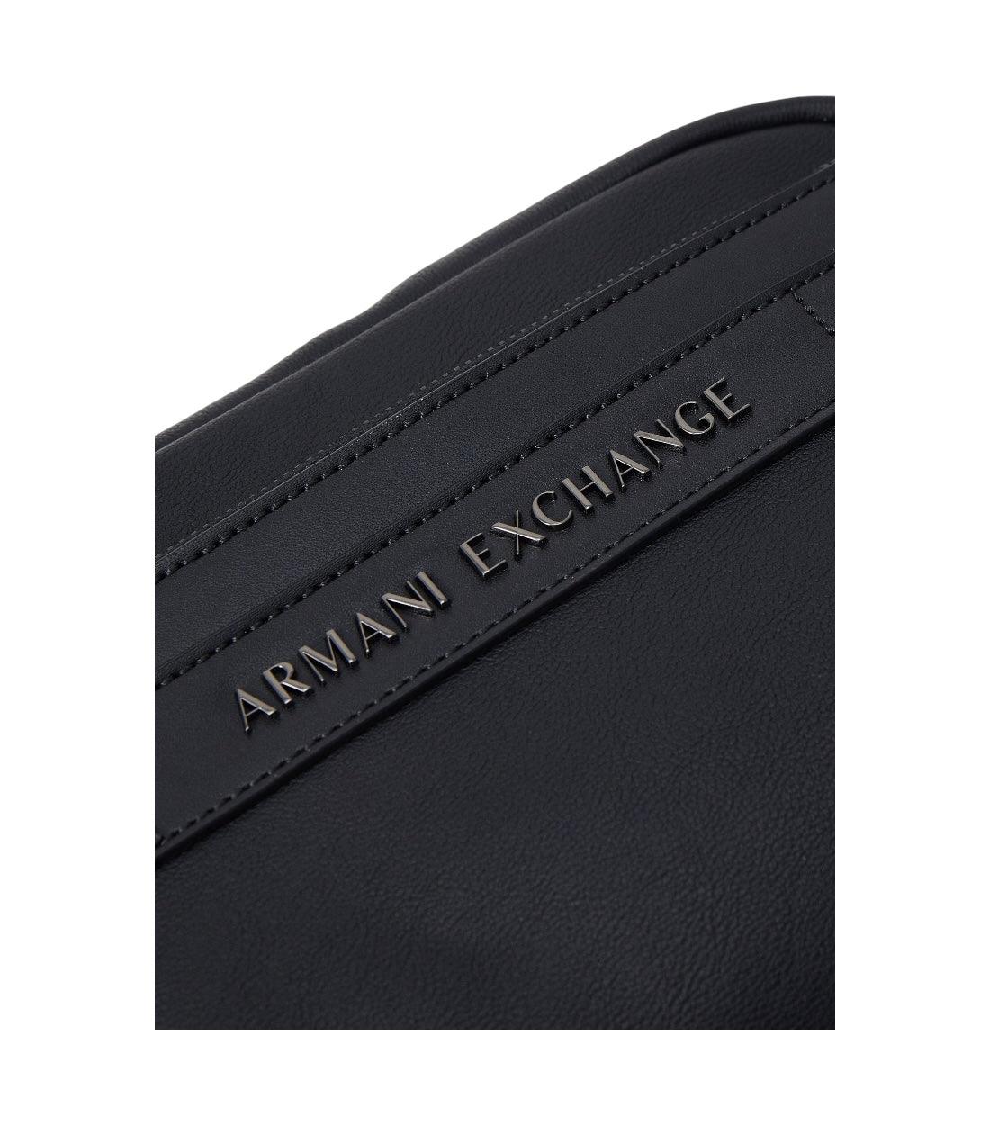 Armani Exchange Zwart Toilettas