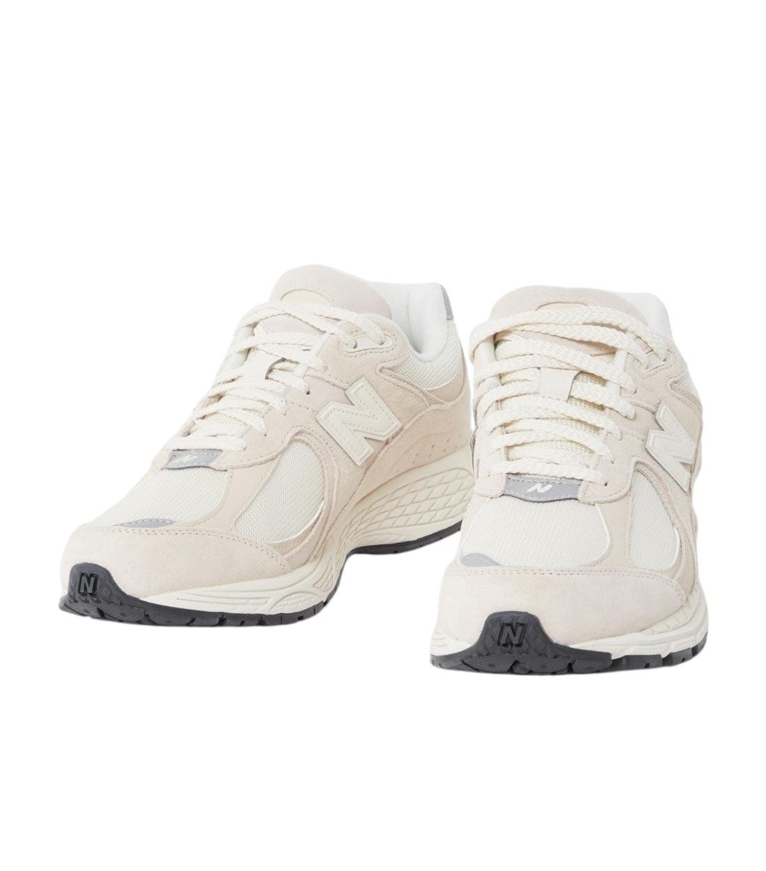 New Balance Beige 2002R Sneakers