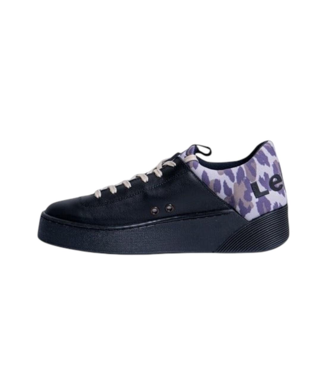 Levi`s Zwart Sneakers Met Paars Camo Print