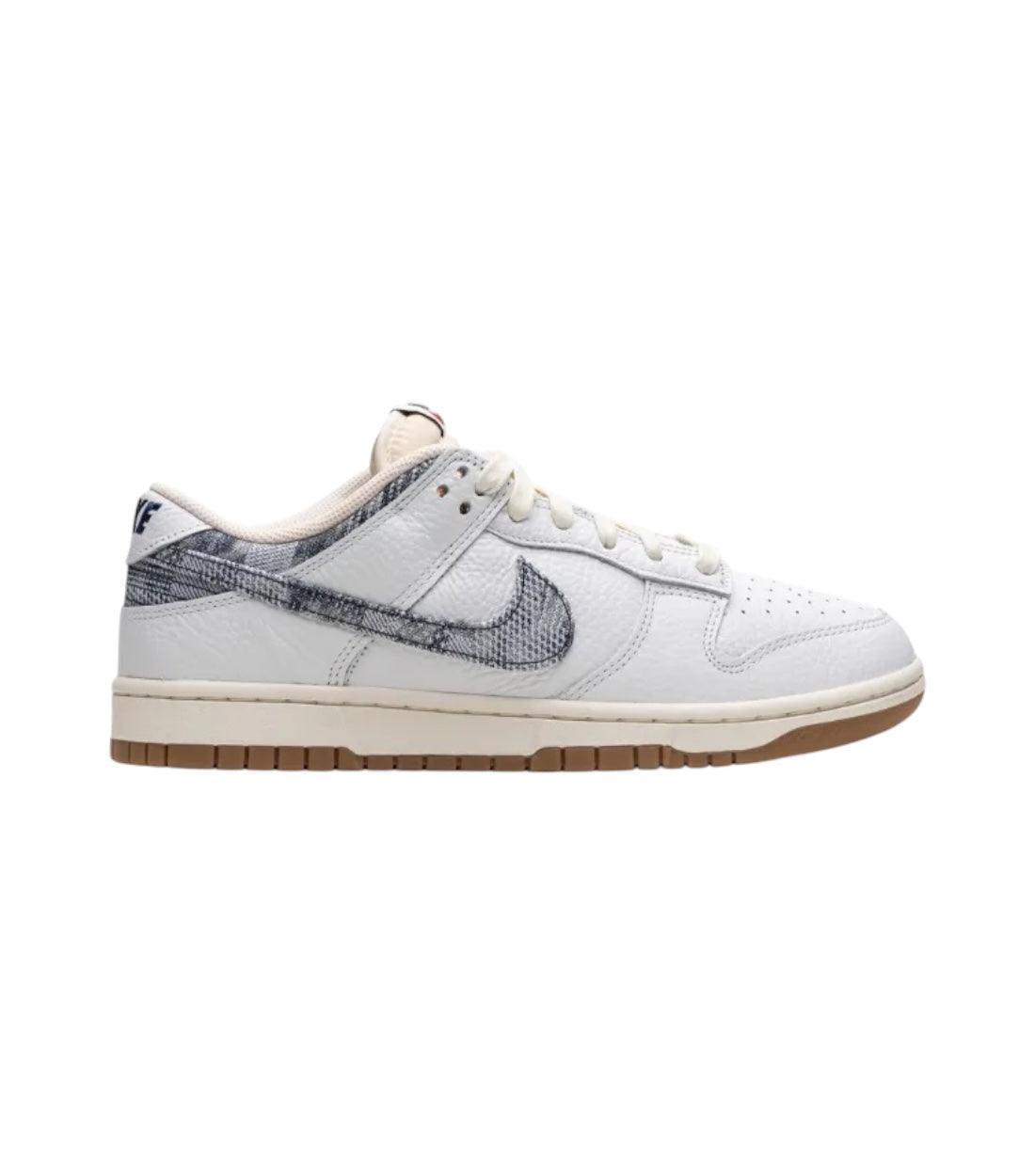 Nike Wit Washed Denim Sneakers