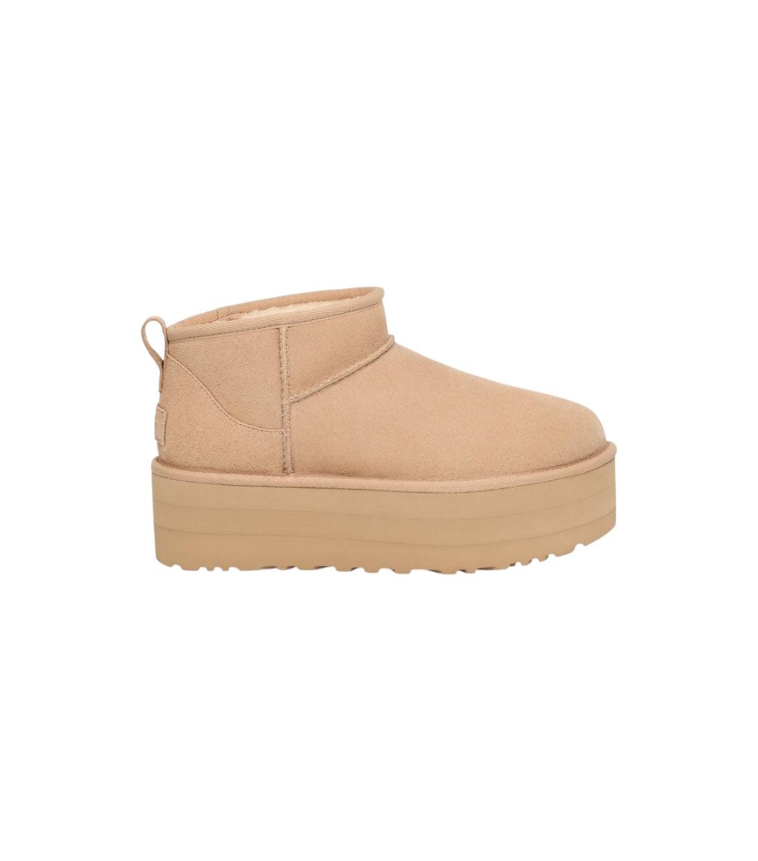 Ugg Beige Classic Platform Laars