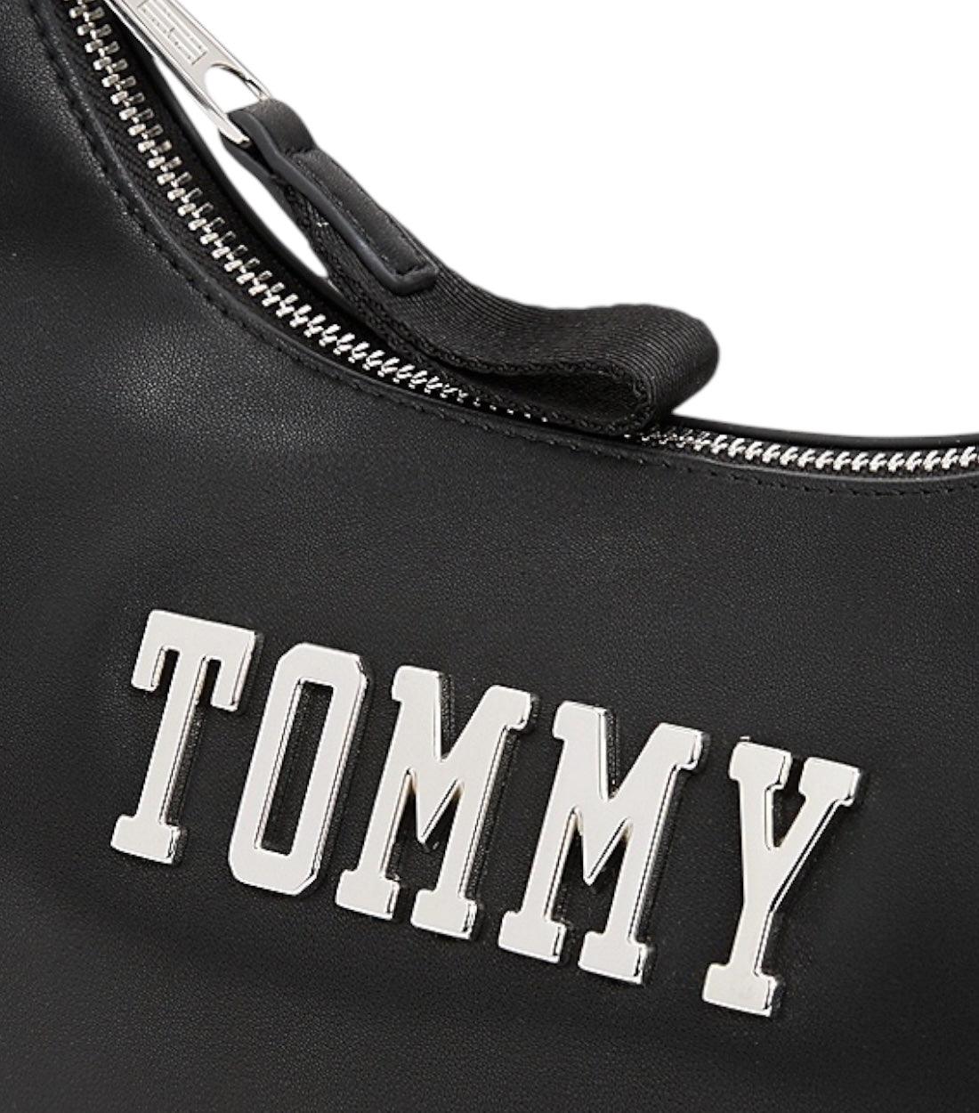 Tommy Hilfiger Jeans Zwart Schouder Tas Met Metalen Logo